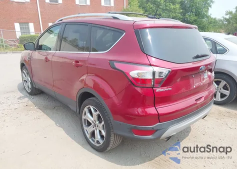 2017 Ford Escape Titanium z USA, uszkodzony, nr VIN 1FMCU0JD2HUA18891